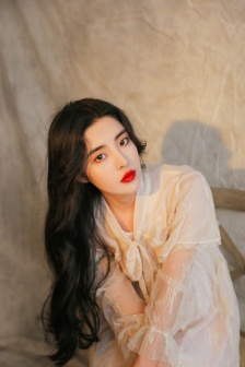硕大粗长撑裂了小龙女